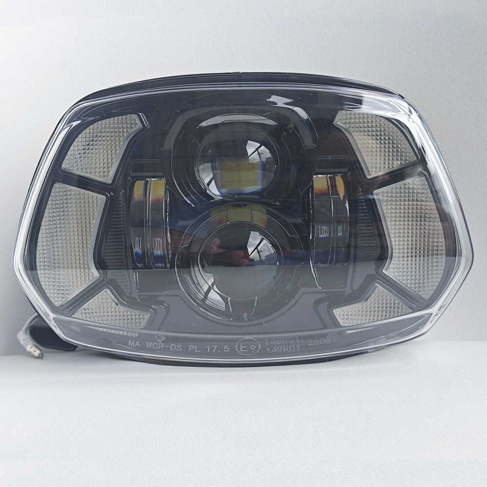 Model Kit Vespa - Faro LED con DRL per Vespa