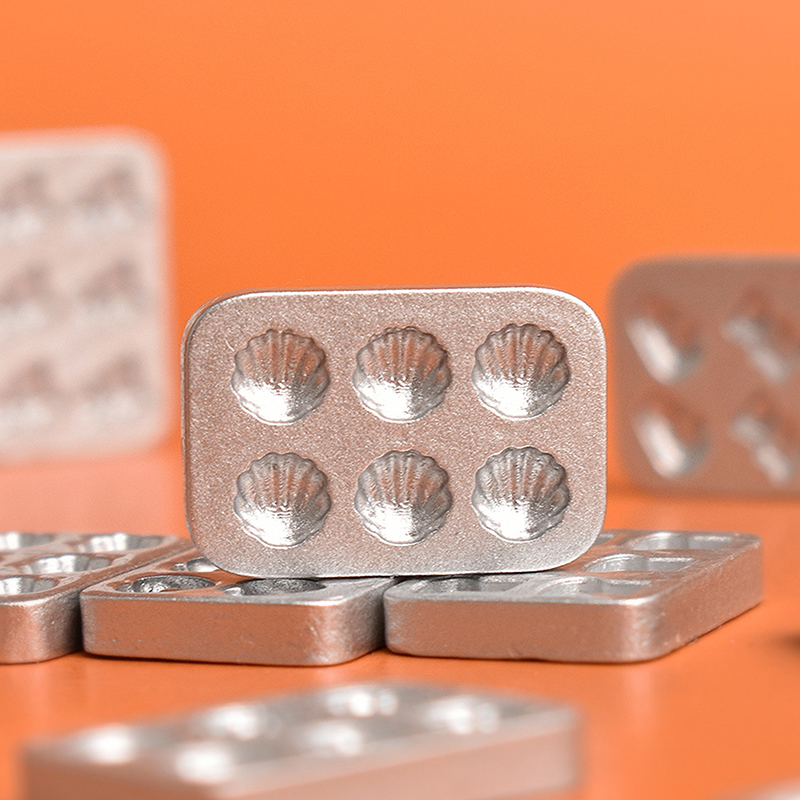 10 Pezzi Mini Stampi per Torte - Model Kit For Beginners recensione e prezzo