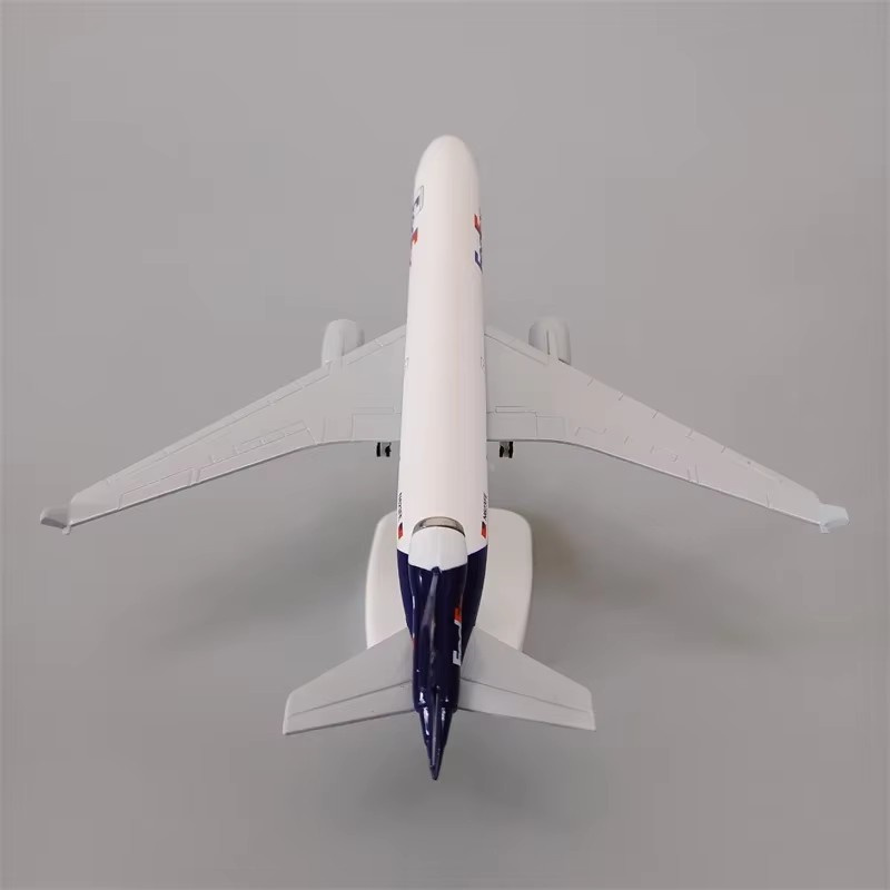 Modello di aeroplano 20 cm Air - Model Kit Centaur recensione e prezzo