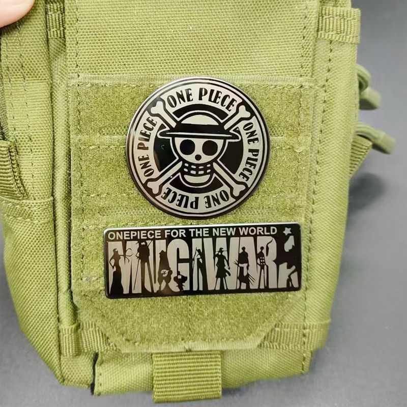 Badge in metallo con teschio p - Model Kit One Piece Bandai recensione e prezzo