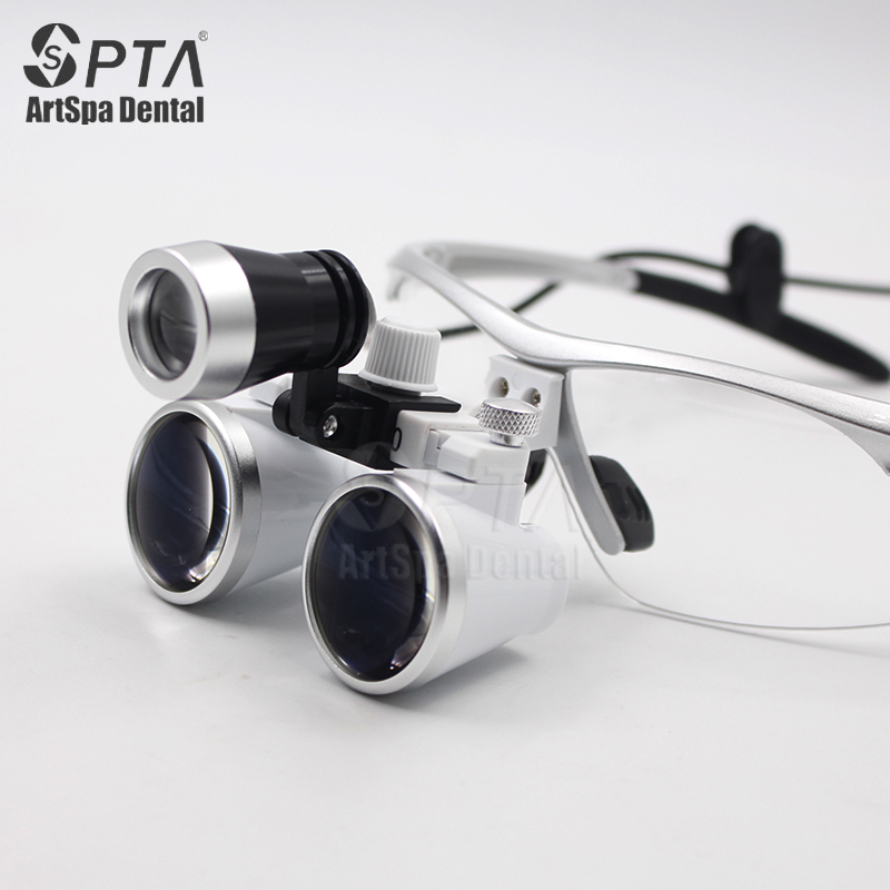 Lenti d'ingrandimento per dent - Magnifier With Light recensione e prezzo