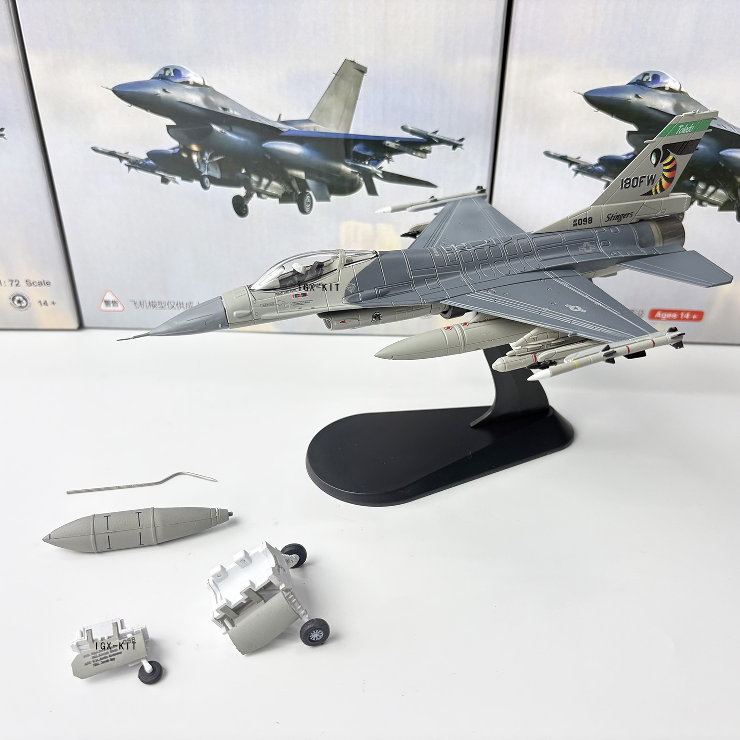 Modellino in Scala 1/72 dell'A - Model Kit F16 recensione e prezzo
