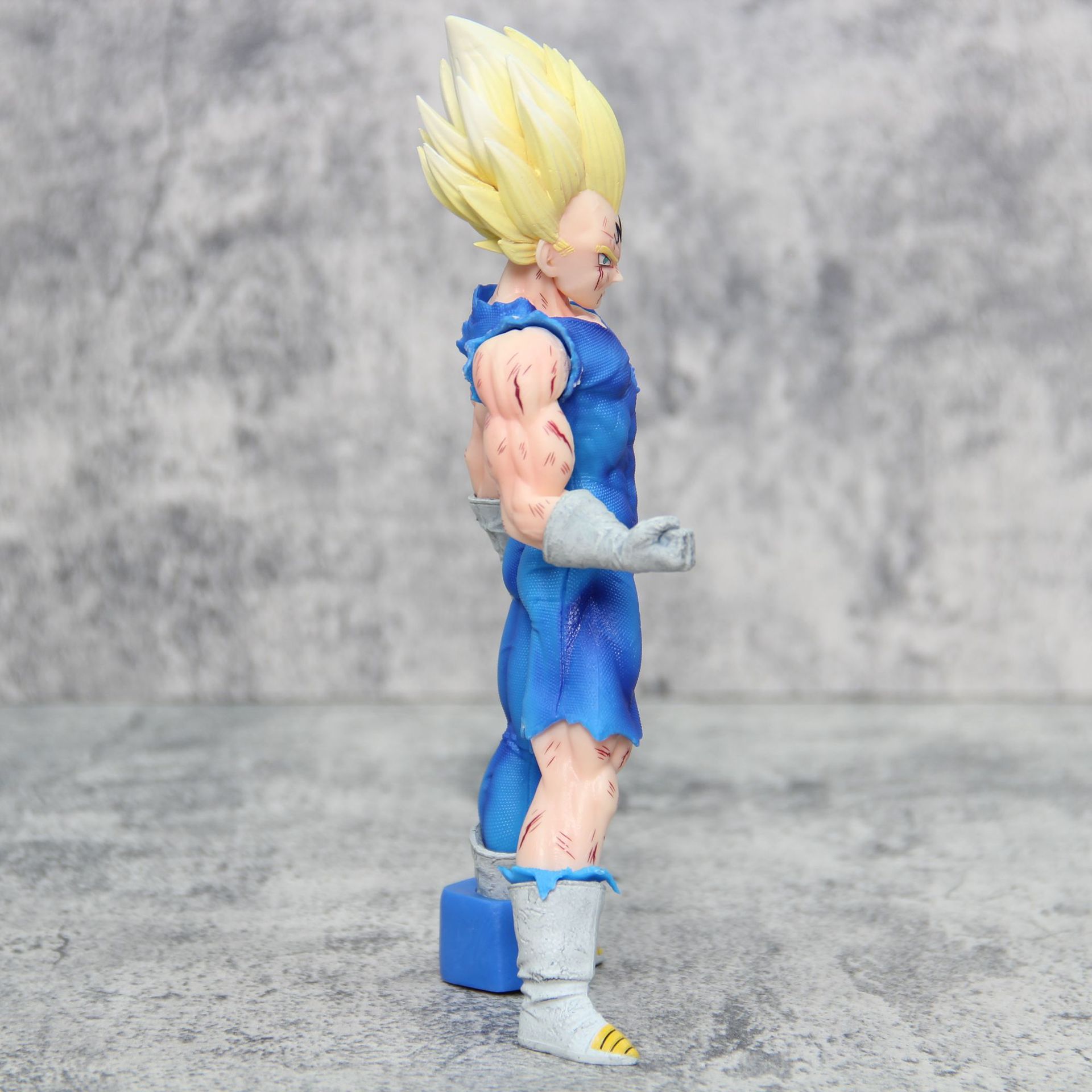 Dragon Ball Z Super Saiyan Pri - Model Kit Vegeta recensione e prezzo