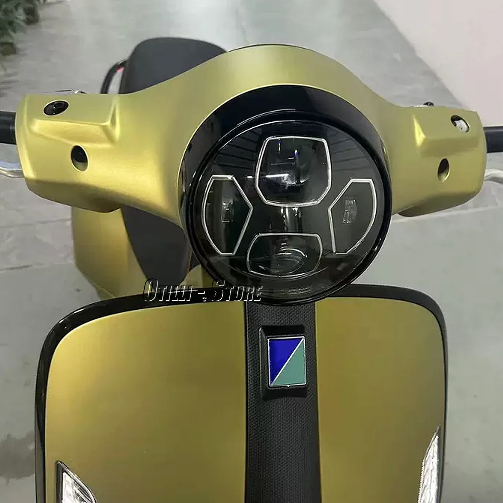 Gruppo faro a LED nero cromato - Model Kit Vespa recensione e prezzo
